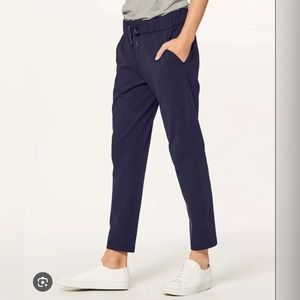 Lululemon Women’s On The Fly Pants | Size: 2 | Color: Blue